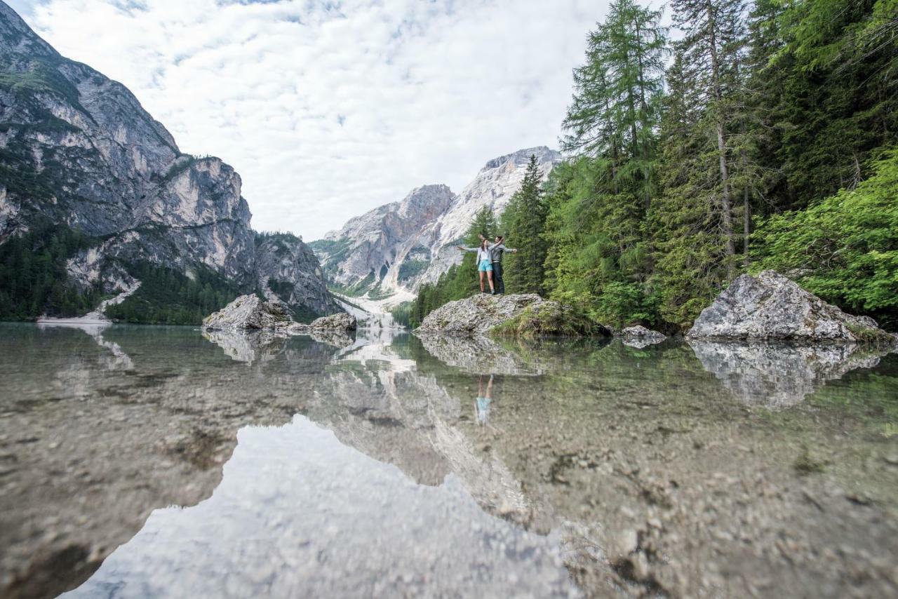 Hotel Edelweiss Braies  Exterior photo